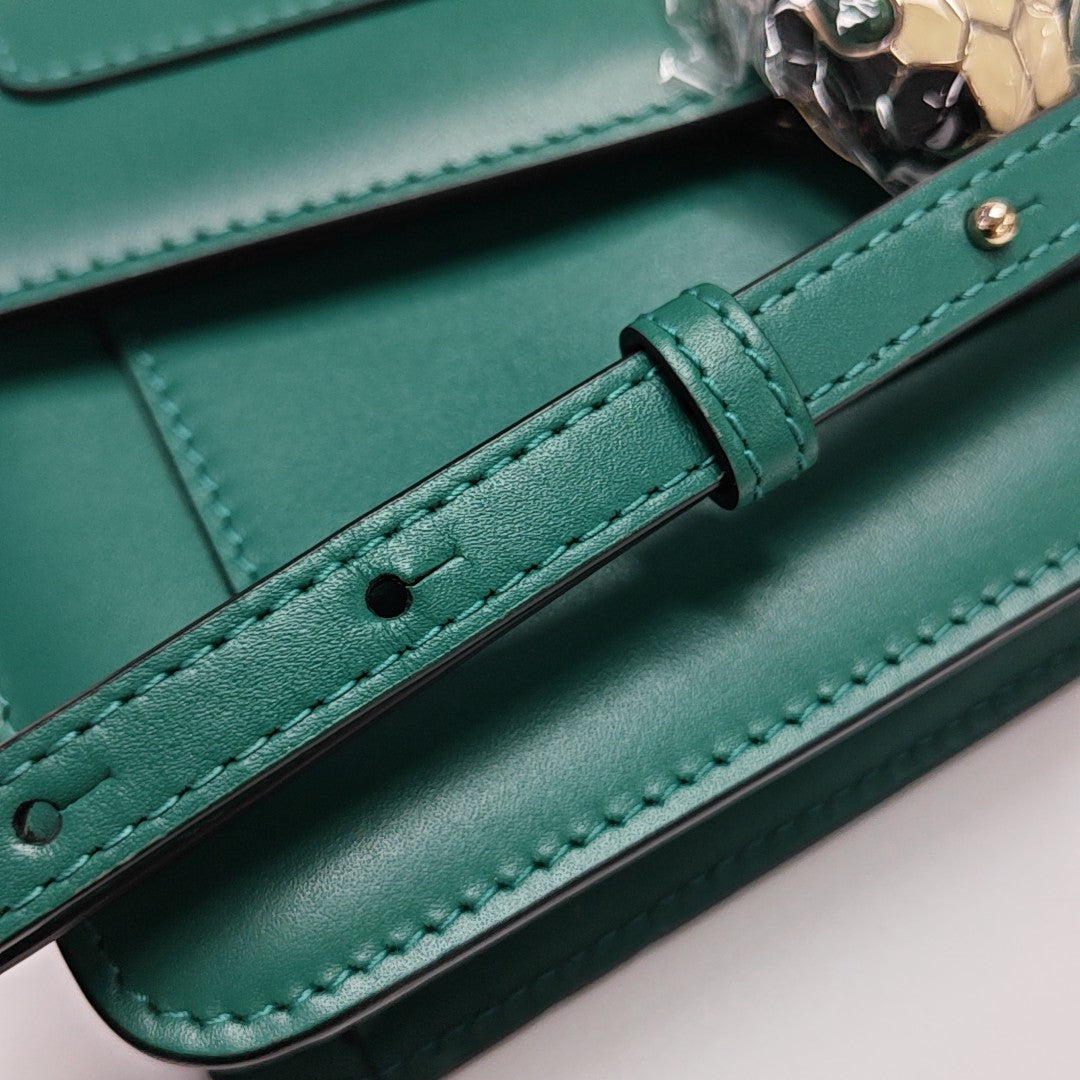 SERPENTI FOREVER Small Calfskin Green
