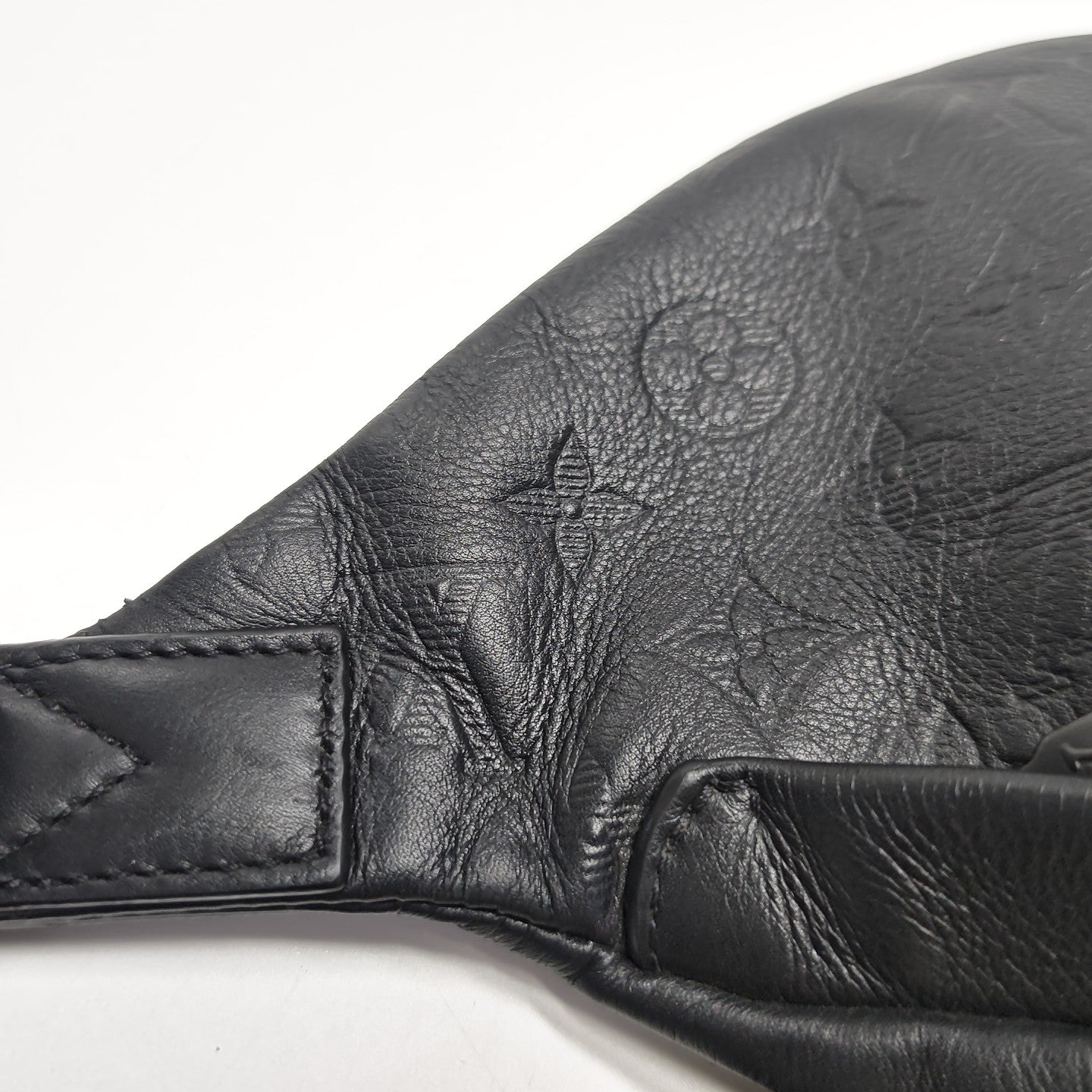 DISCOVERY Calfskin Black