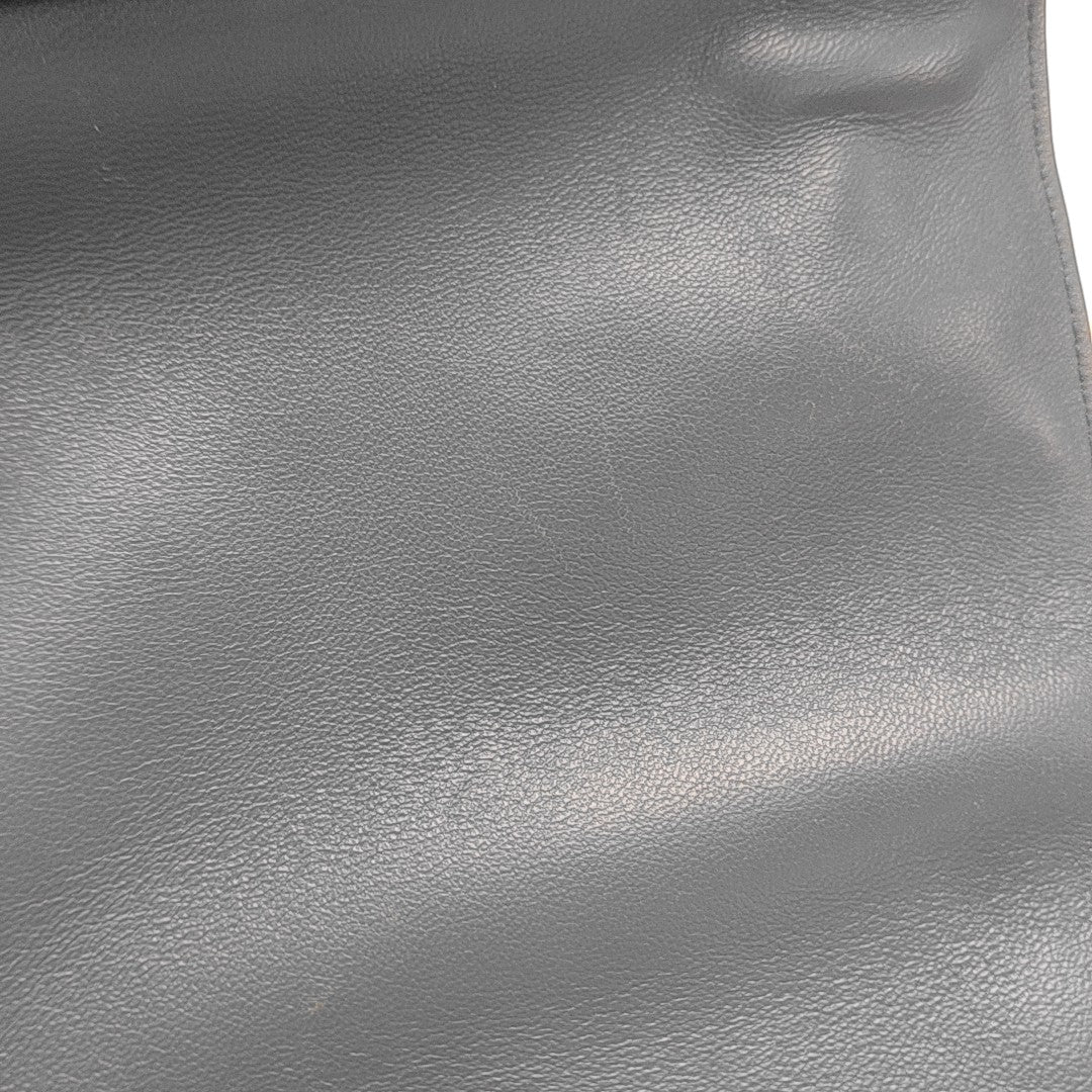 TRAPEZE Medium Calfskin Blue