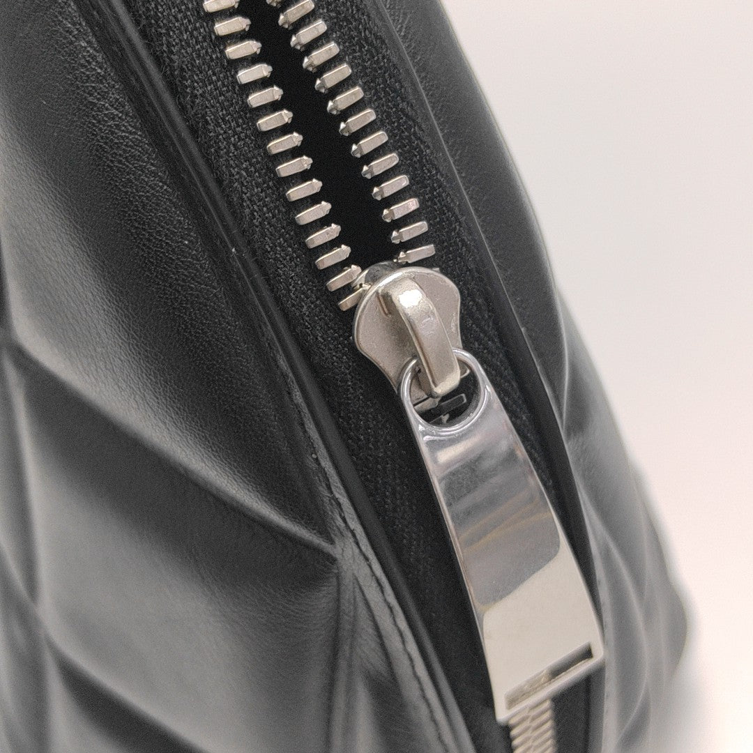 BV Swoop Medium Calfskin Black