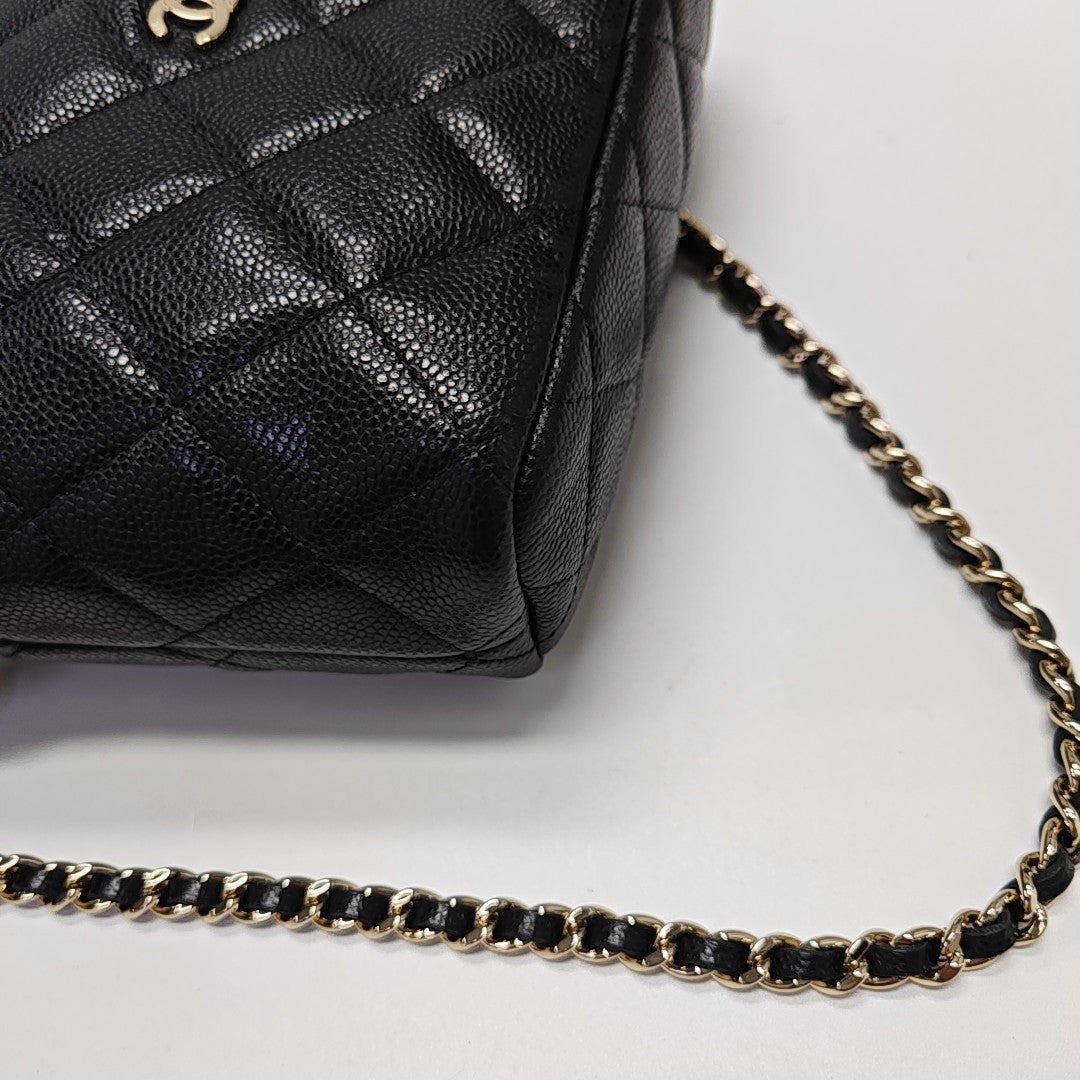 HOBO Quilted Grained Calfskin Black
