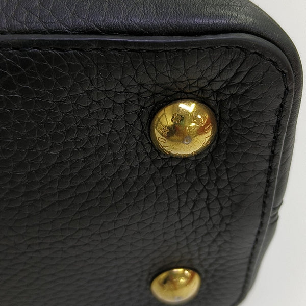 CAPUCINES MM Calfskin Black