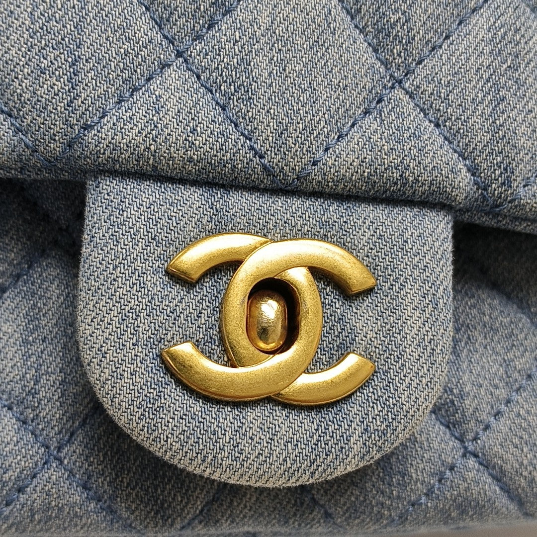 CLASSIC FLAP Mini Quilted Denim Blue