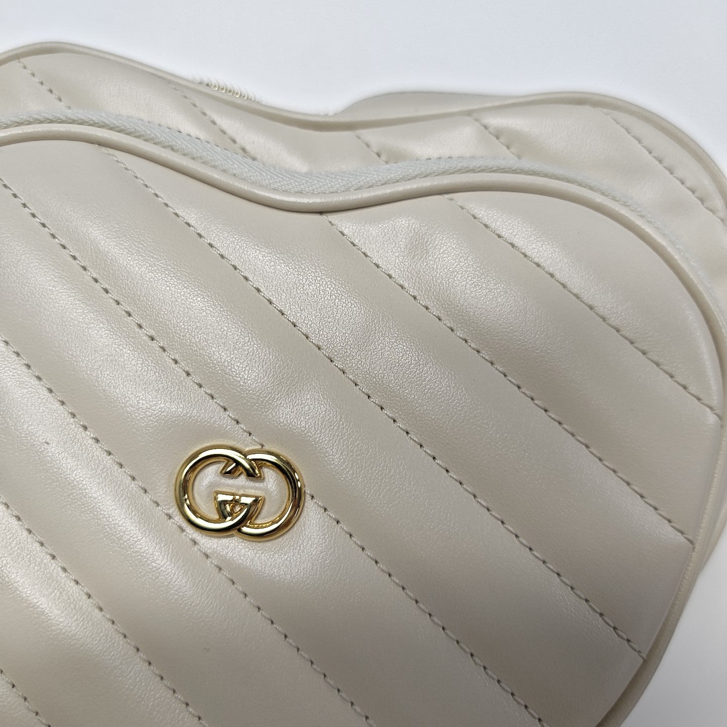 GG Marmont Small Quilted Calfskin White