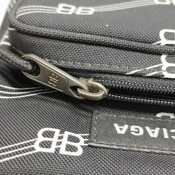 Coated Canvas Black
