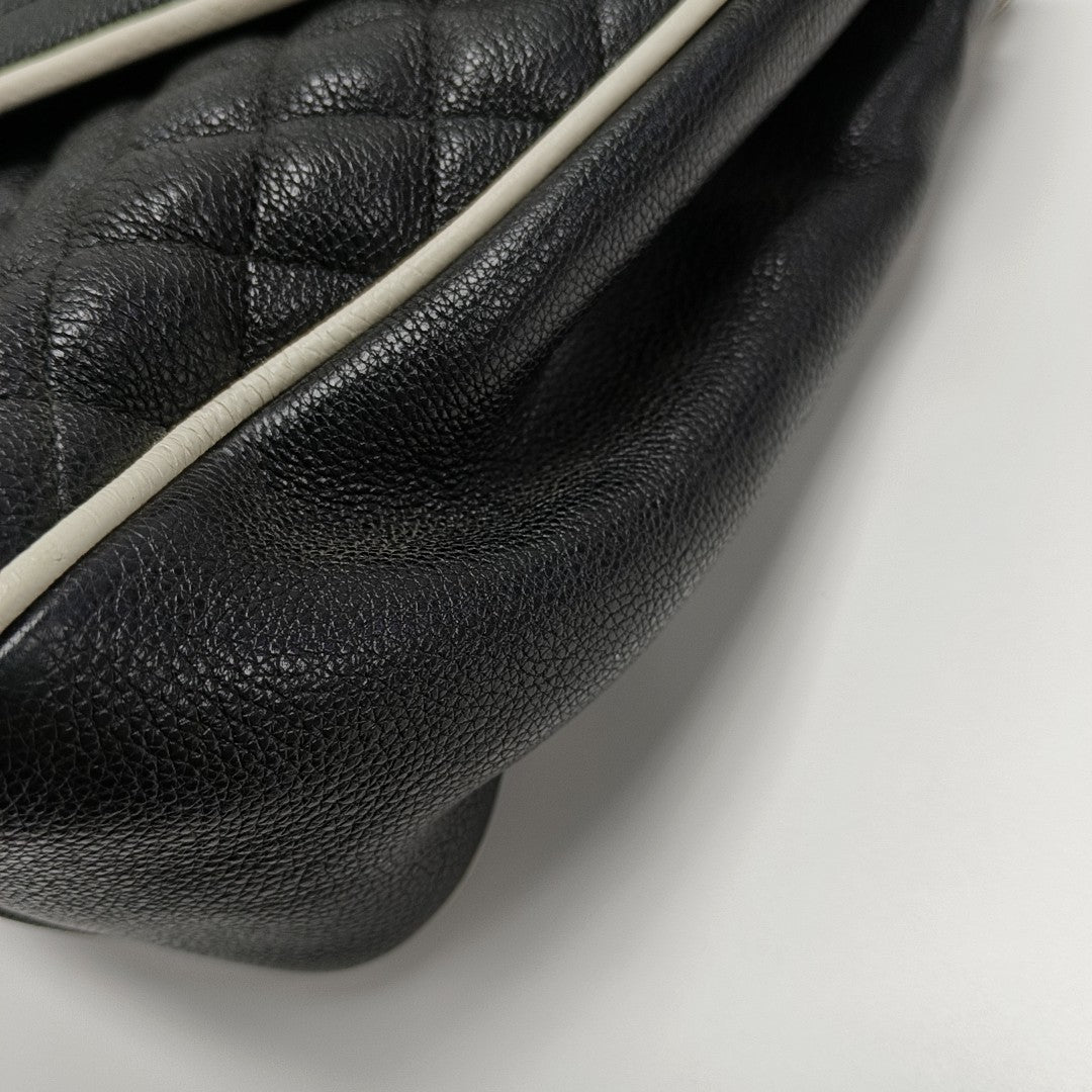 COLLEGE Large Chevron Calfskin Black