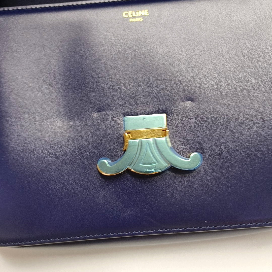 Authenticated pre-owned  TRIOMPHE Medium Calfskin Blue - Crossbody Bag at Looply