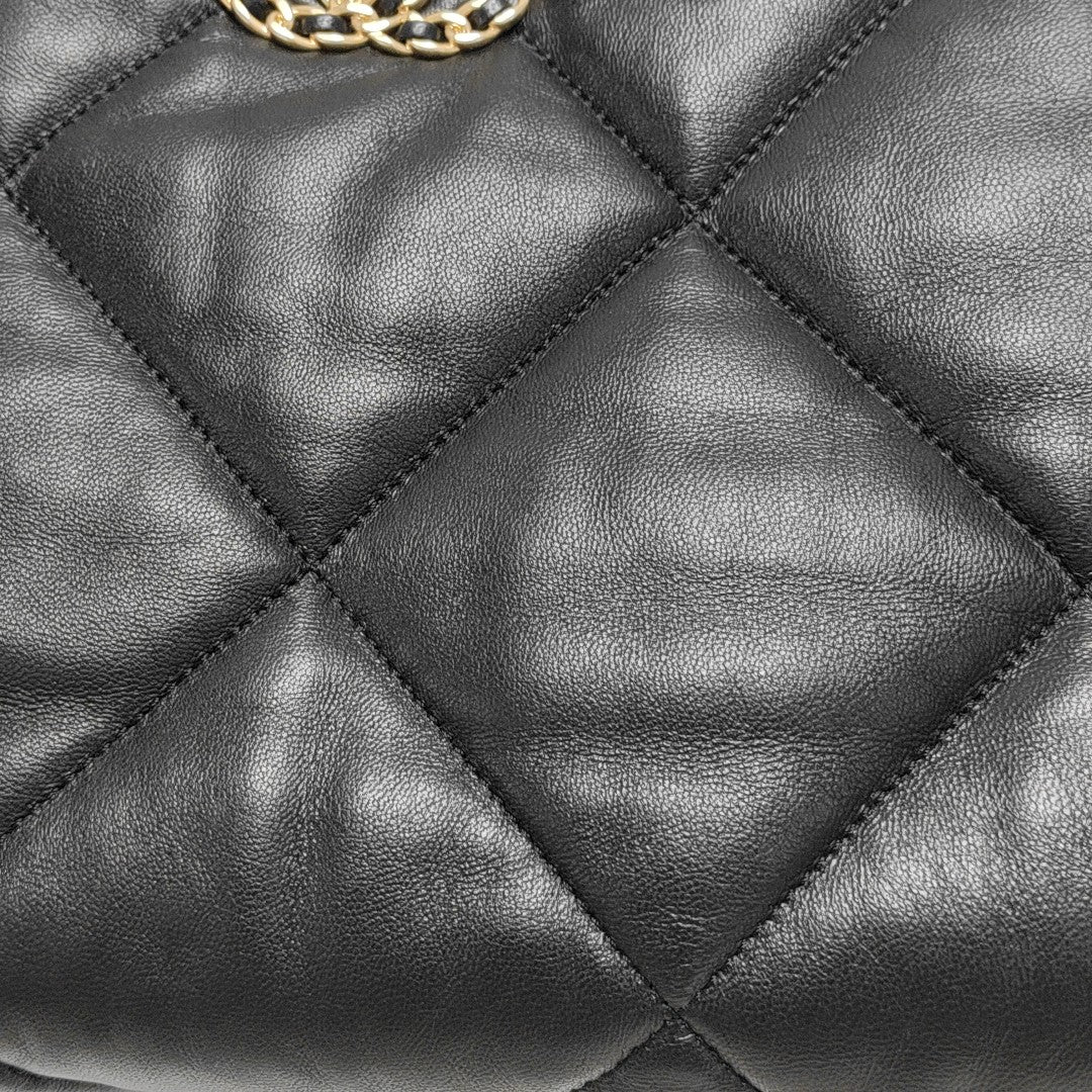 CHANEL 19 Maxi Quilted Lambskin Black