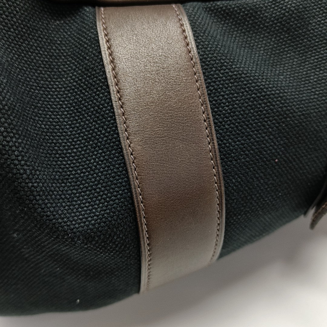 Arion Canvas Black