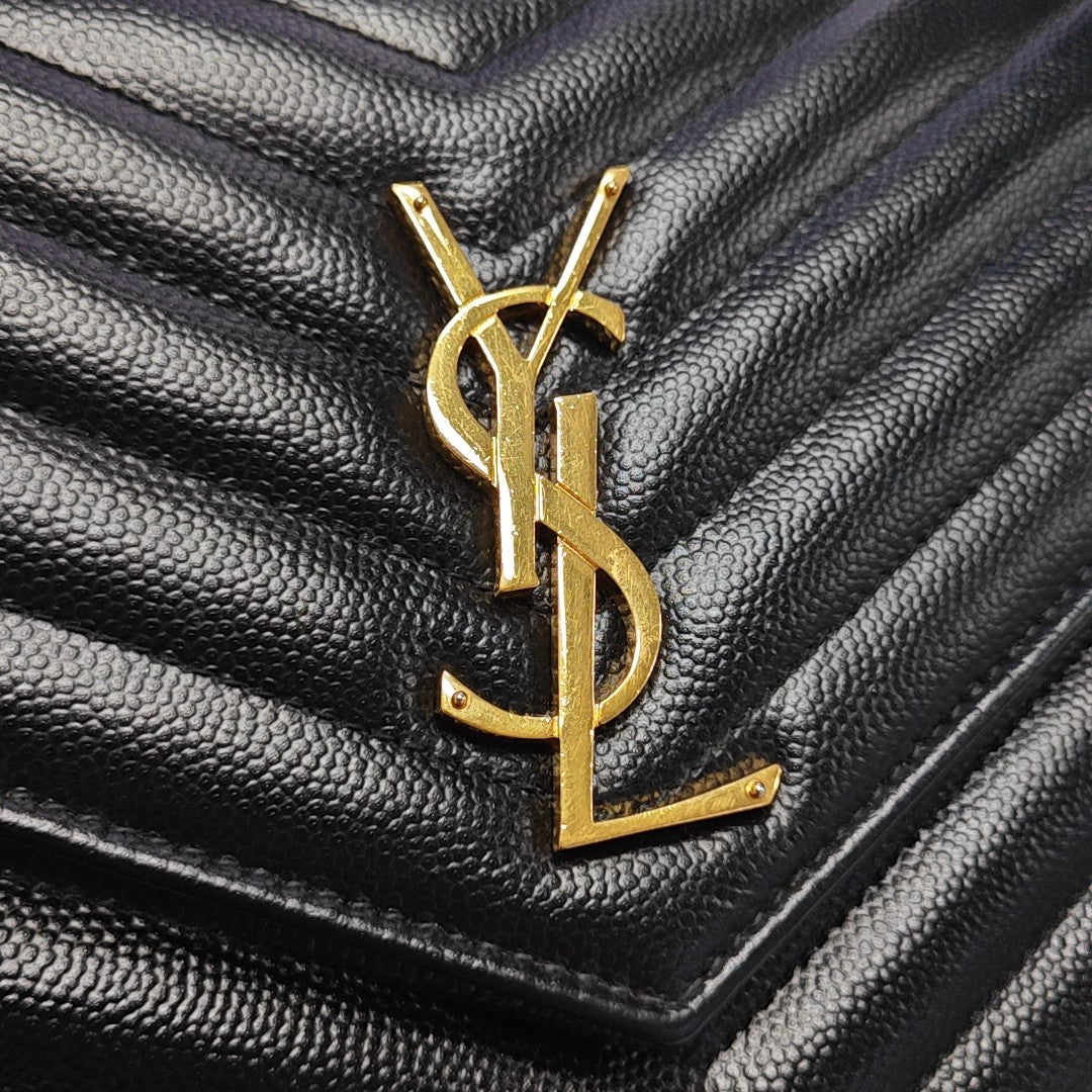 MONOGRAM Medium Quilted Calfskin Black