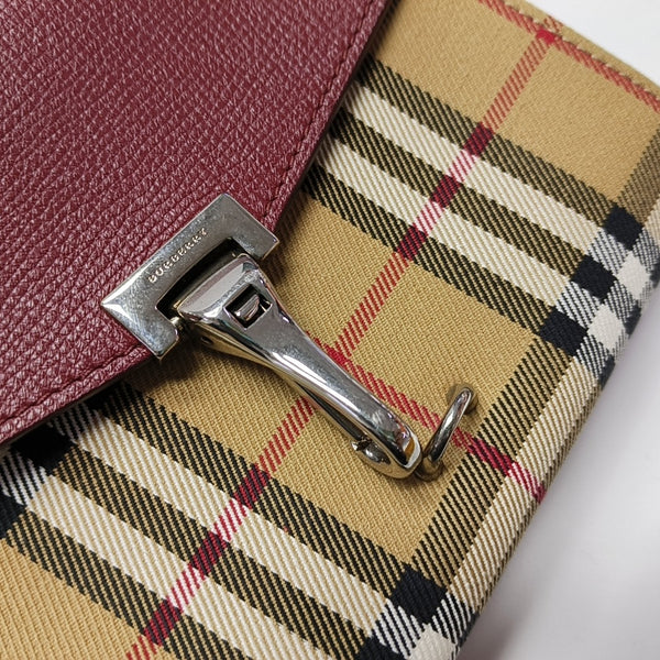 Authenticated pre-owned  Macken Patchwork Burgundy - Shoulder Bag at Looply