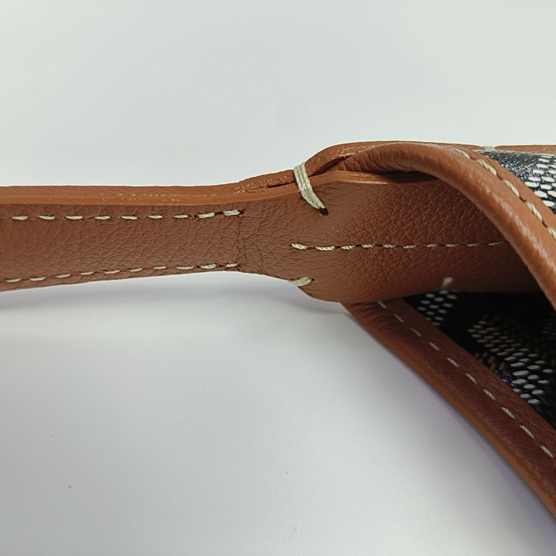 Hobo Coated Canvas Brown