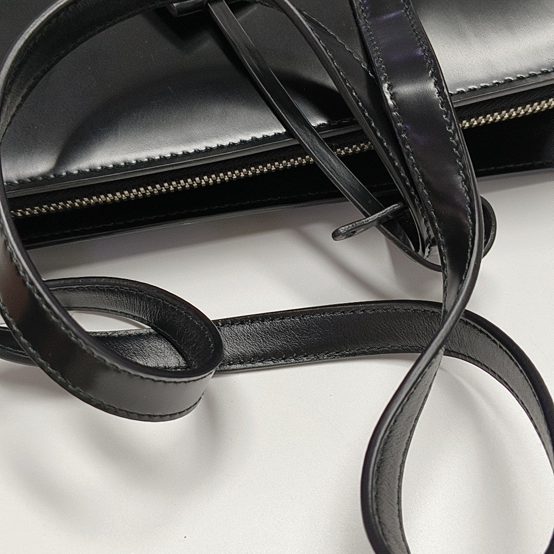 Re-Edition Medium Calfskin Black