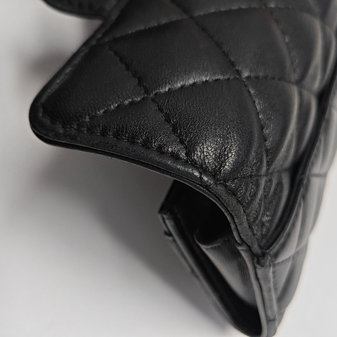 CLASSIC FLAP Quilted Lambskin Black Card Holder