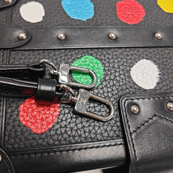 PETITE MALLE Calfskin Black
