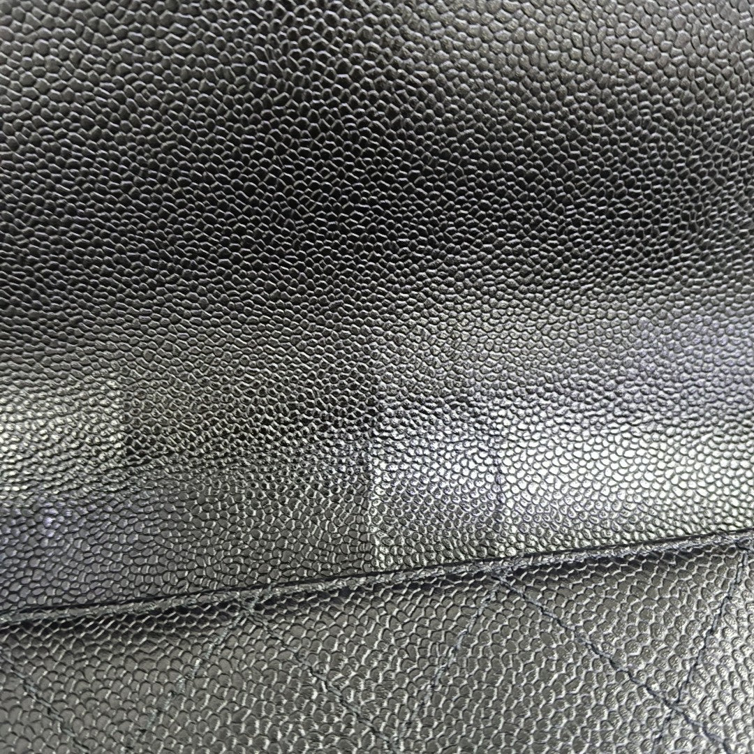 CLASSIC FLAP Jumbo Quilted Grained Calfskin Black