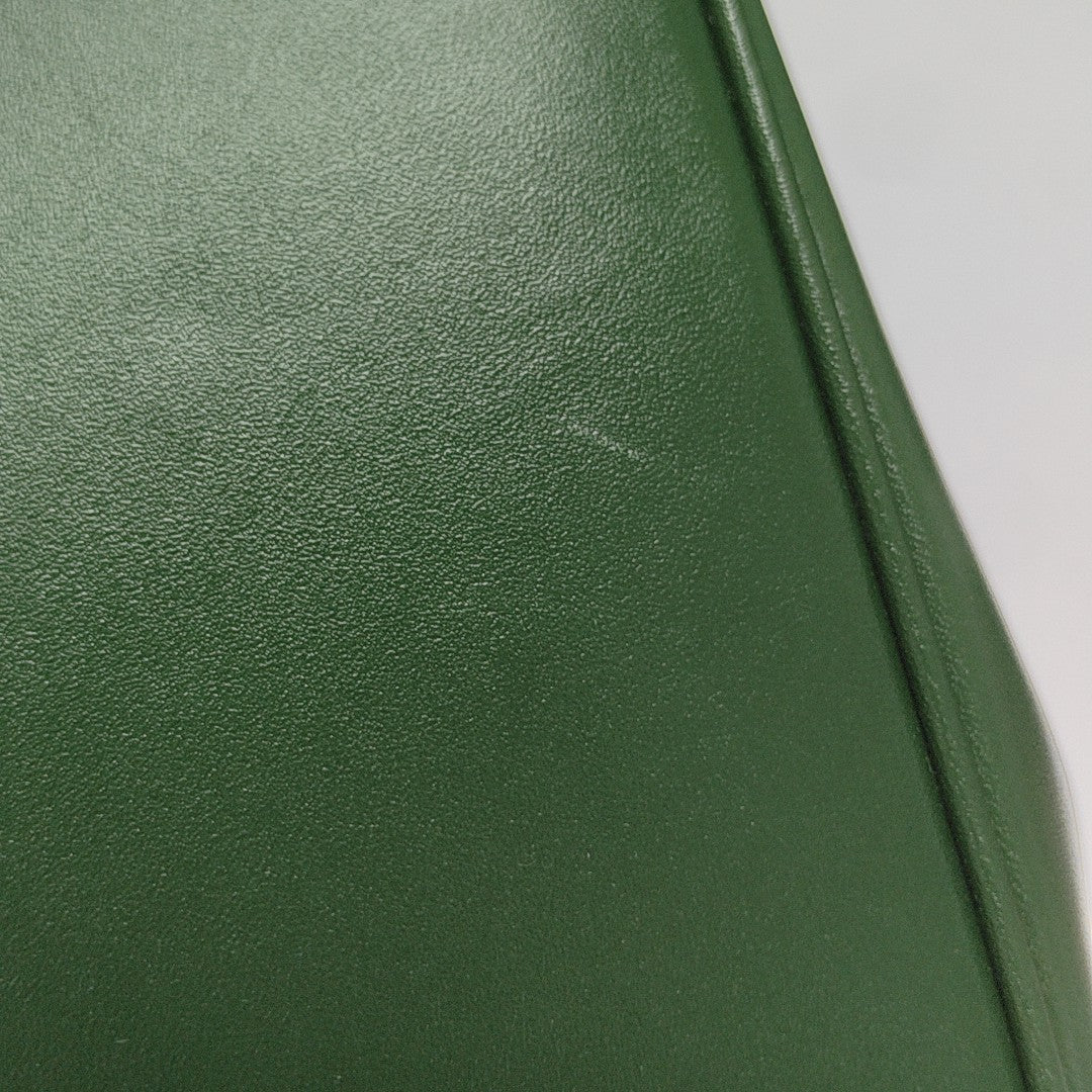 16 Medium Calfskin Green