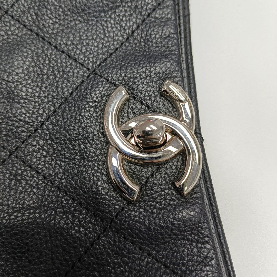 Quilted Calfskin Tote Bag Medium Black