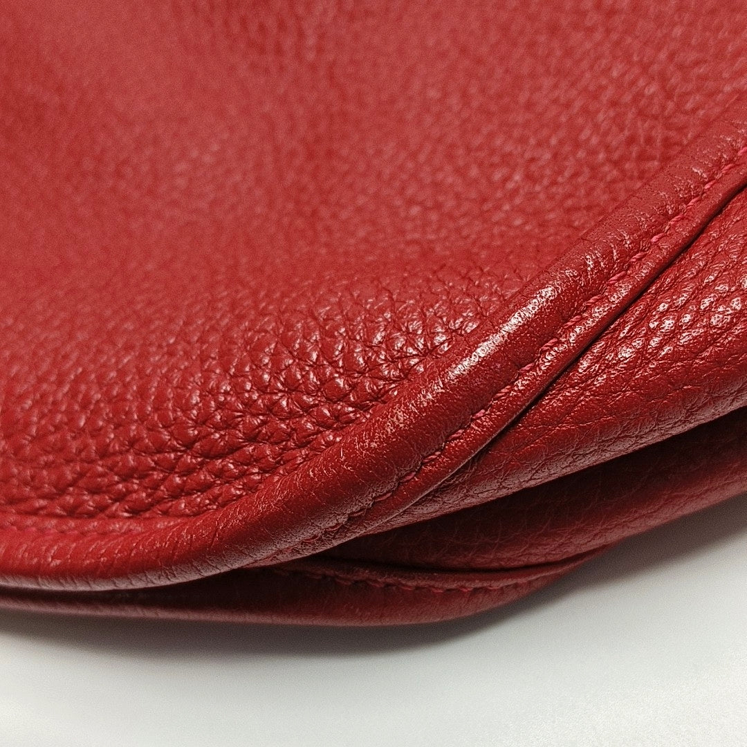 Authenticated pre-owned  Evelyne PM Clemence Red - Shoulder Bag at Looply