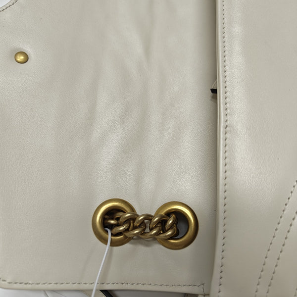GG Marmont Medium Quilted Calfskin White