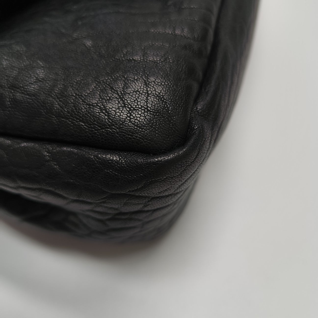 CALYPSO Medium Lambskin Black