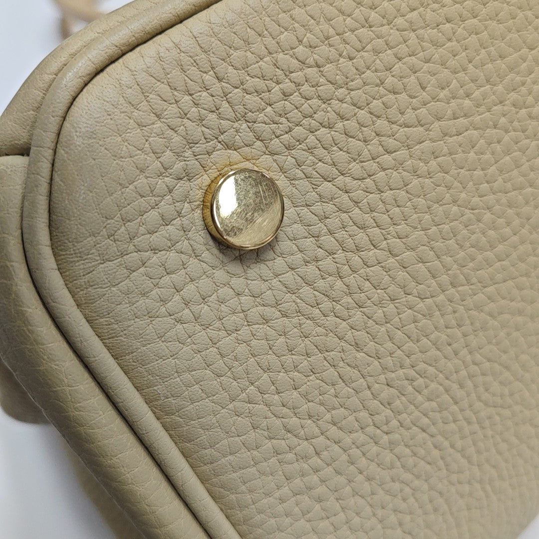Calfskin Tote Bag Medium Beige