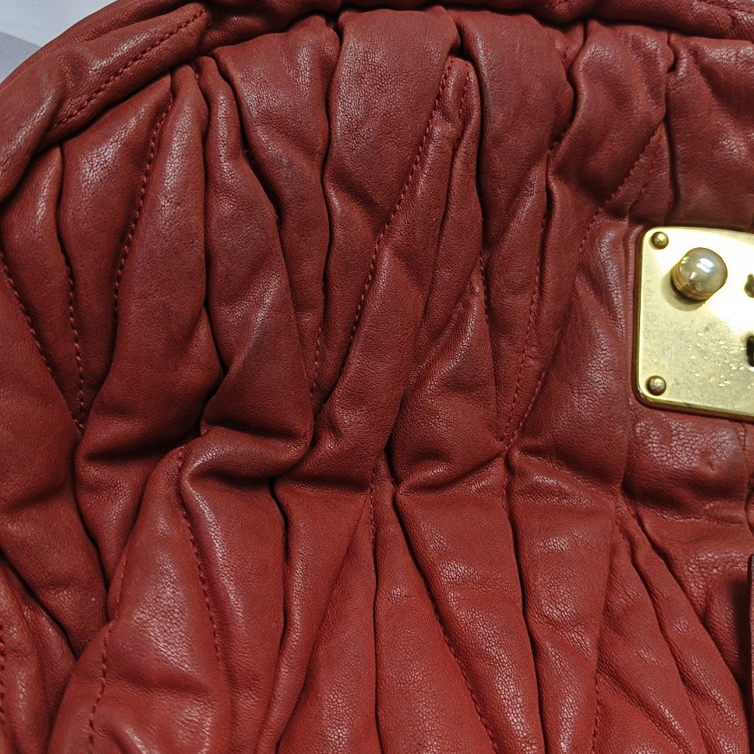 Miu Coffer Quilted Lambskin Red