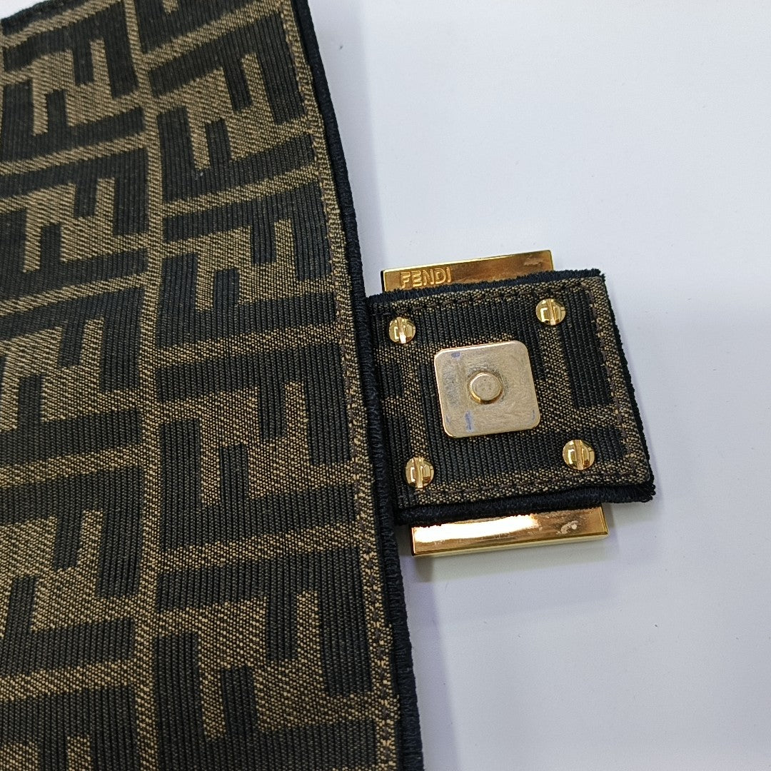 Baguette Medium Canvas Brown