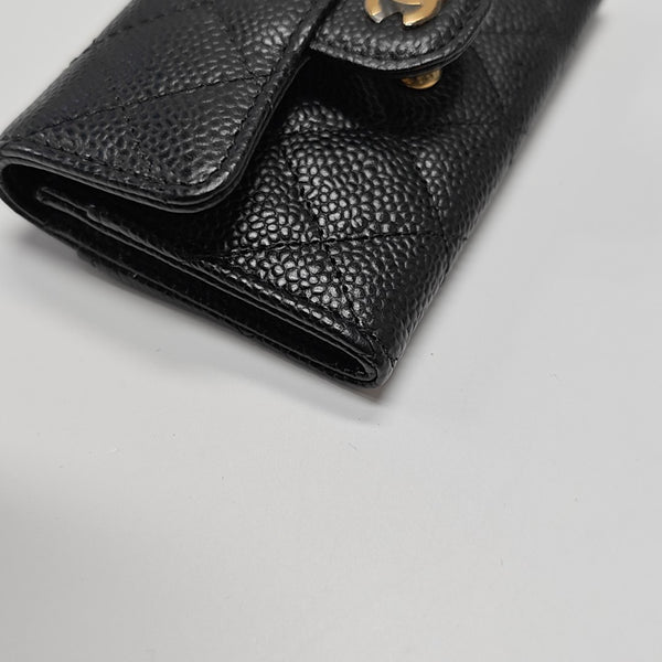 CLASSIC FLAP Quilted Grained Calfskin Black Card Holder