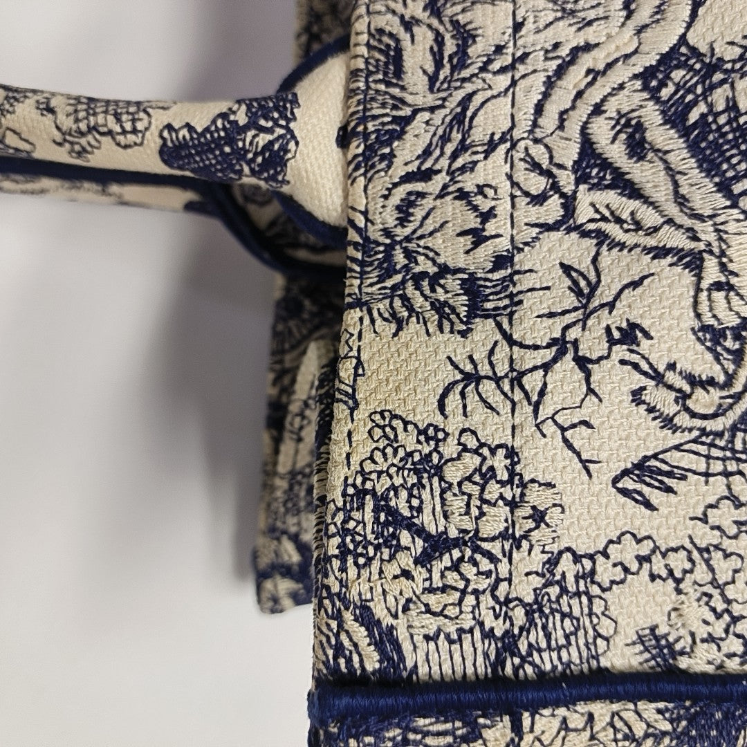 Book Tote Medium Canvas Blue