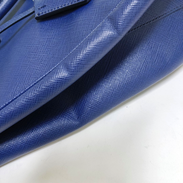 Galleria Large Calfskin Blue