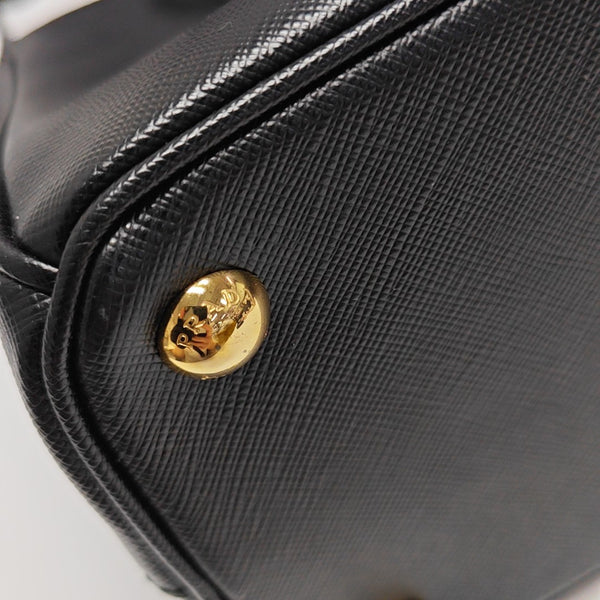 Galleria Medium Saffiano Calfskin Black