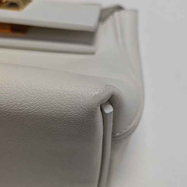 1 21 Evercolor White