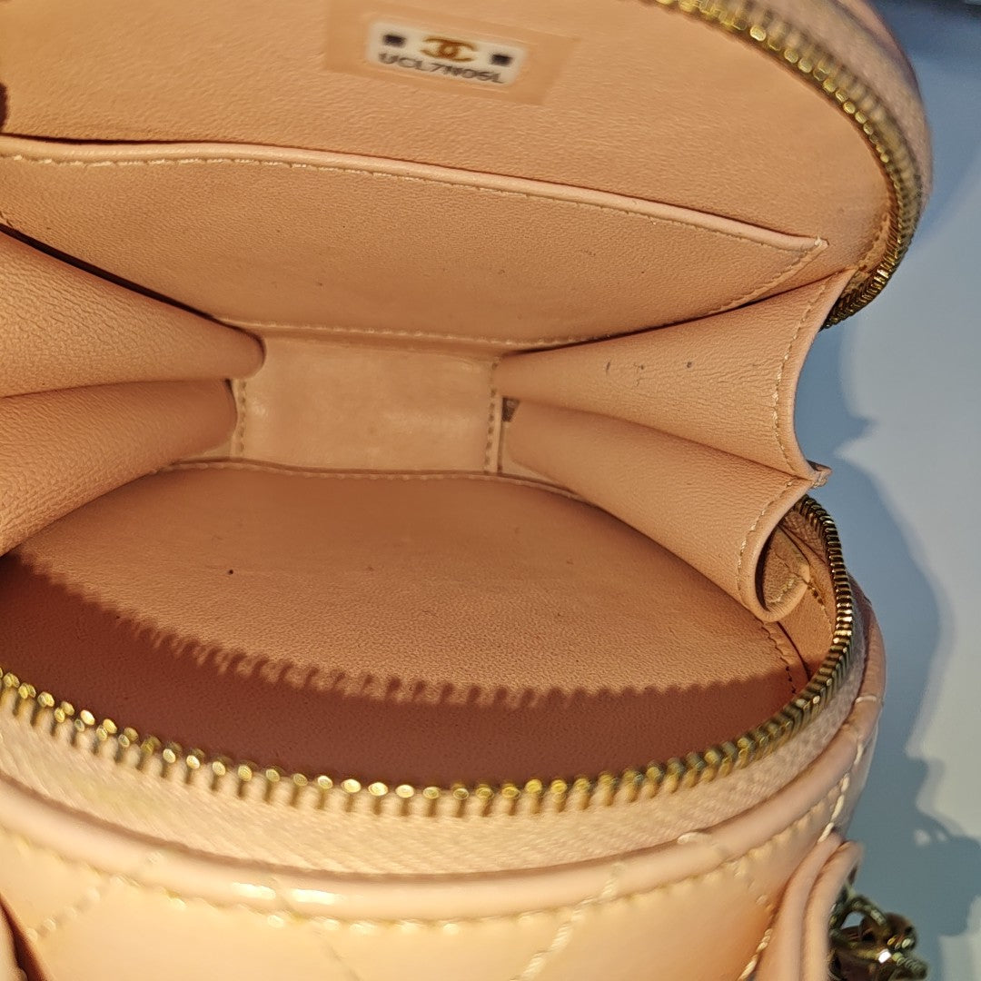 ROUND Quilted Lambskin Pink