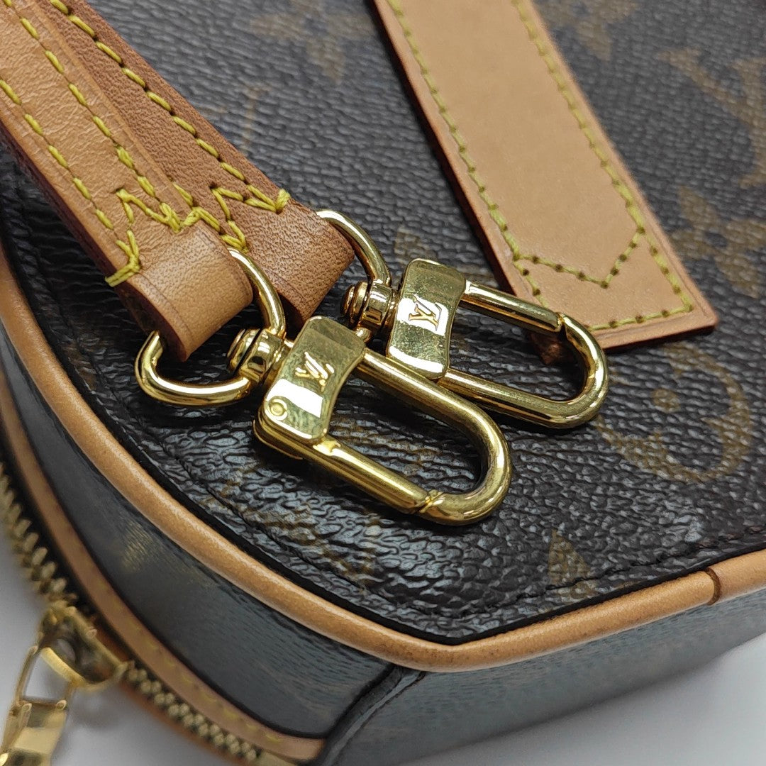 BOITE CHAPEAU Mini Monogram Coated Canvas Brown