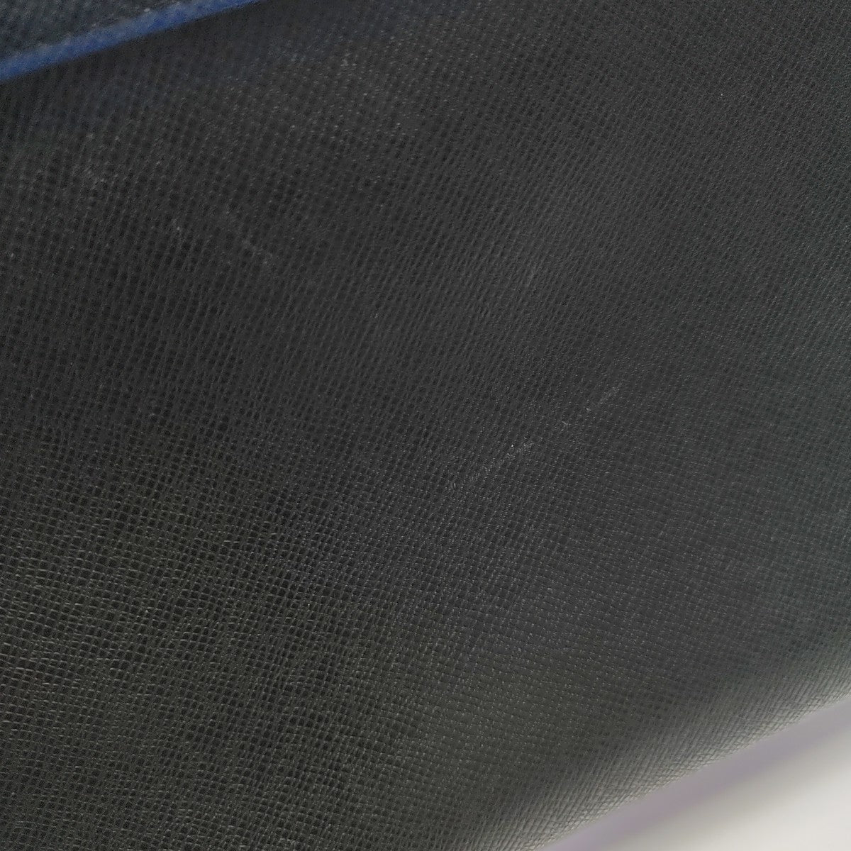 Pochette Voyag MM Calfskin Black