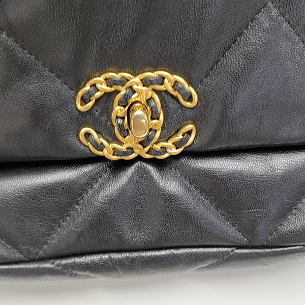 CHANEL 19 Small Quilted Calfskin Black