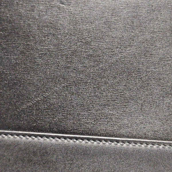 MANHATTAN Medium Calfskin Black
