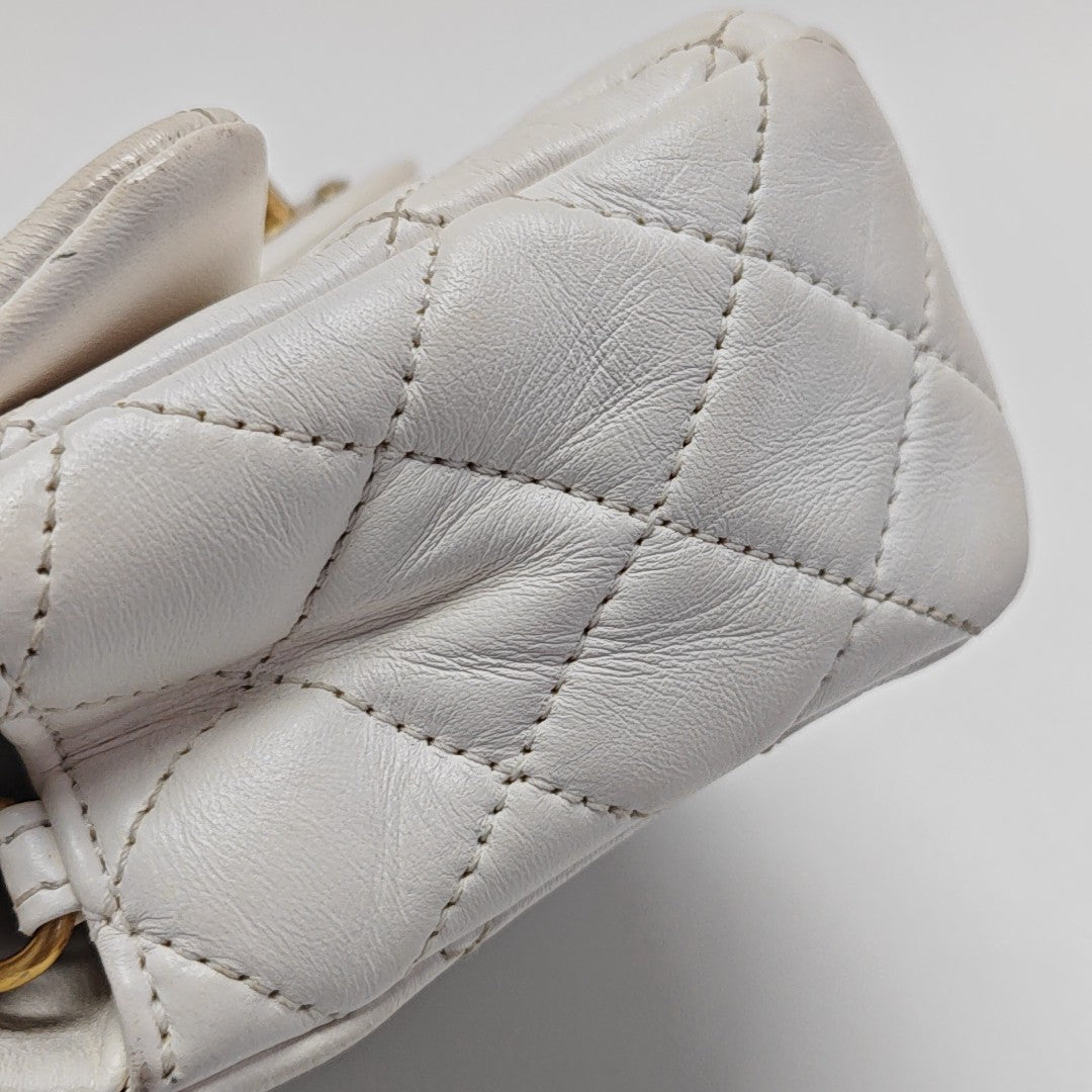 CLASSIC FLAP Mini Quilted Lambskin White