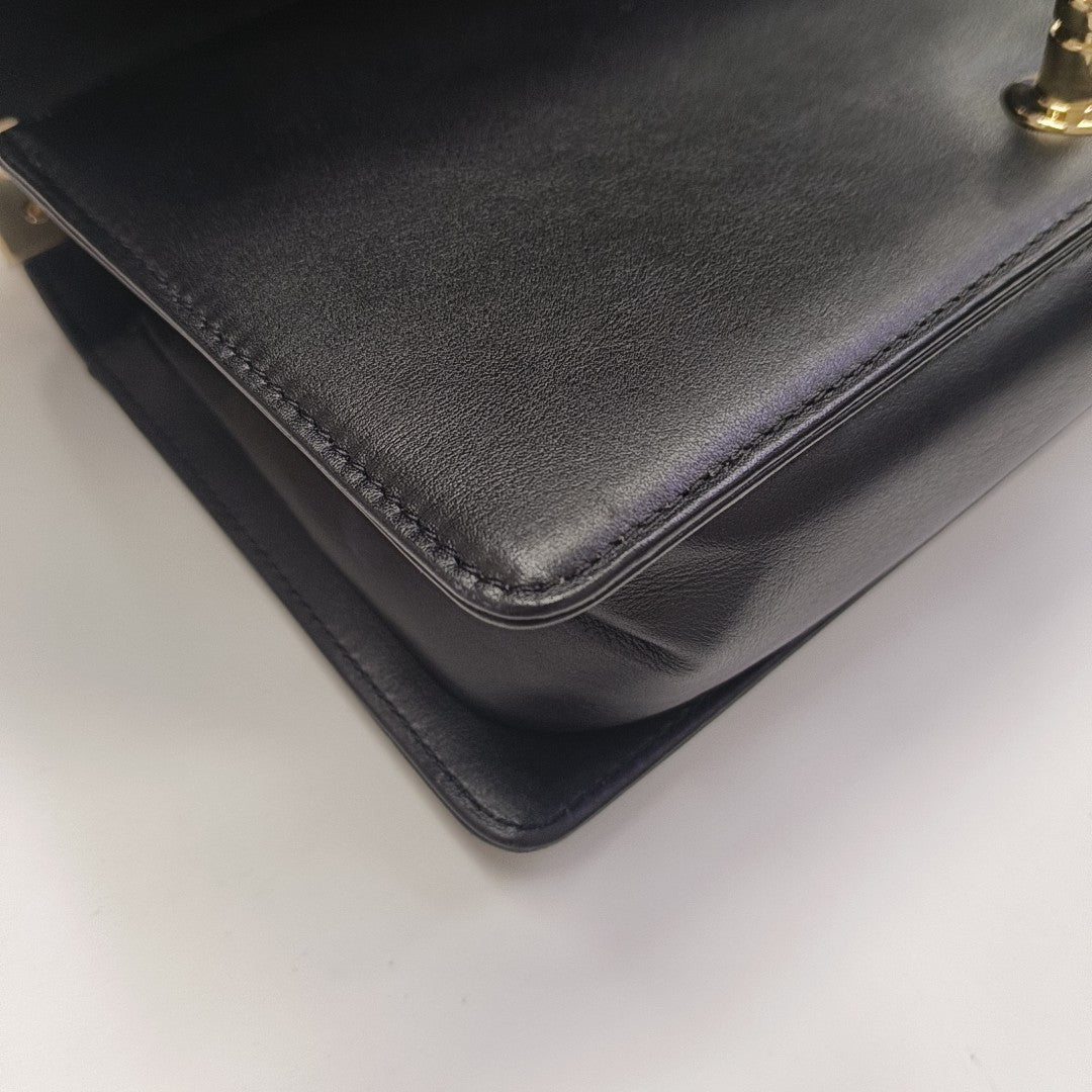 BOY CHANEL Medium Lambskin Black