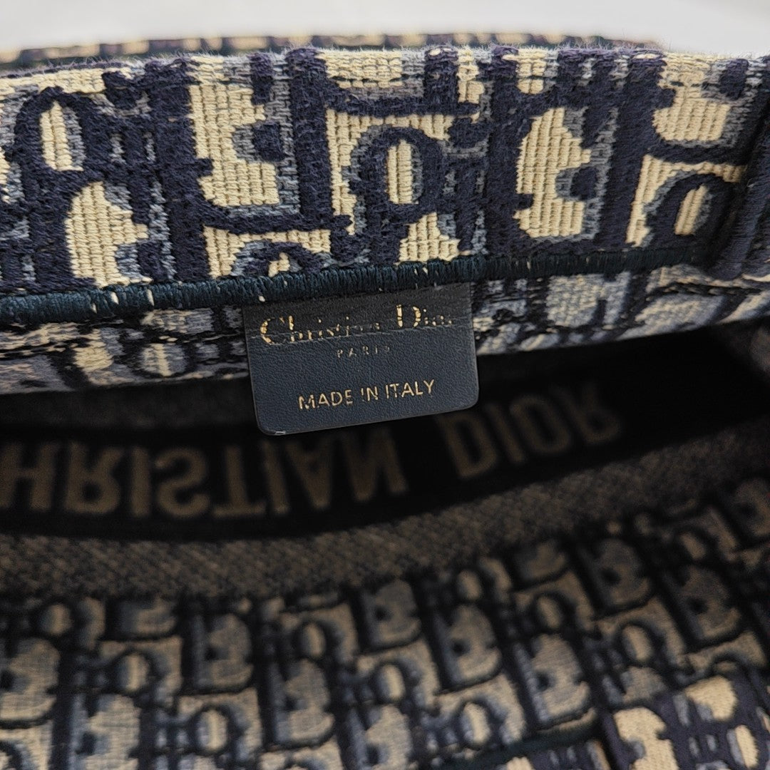 Book Tote Medium Oblique Canvas Blue