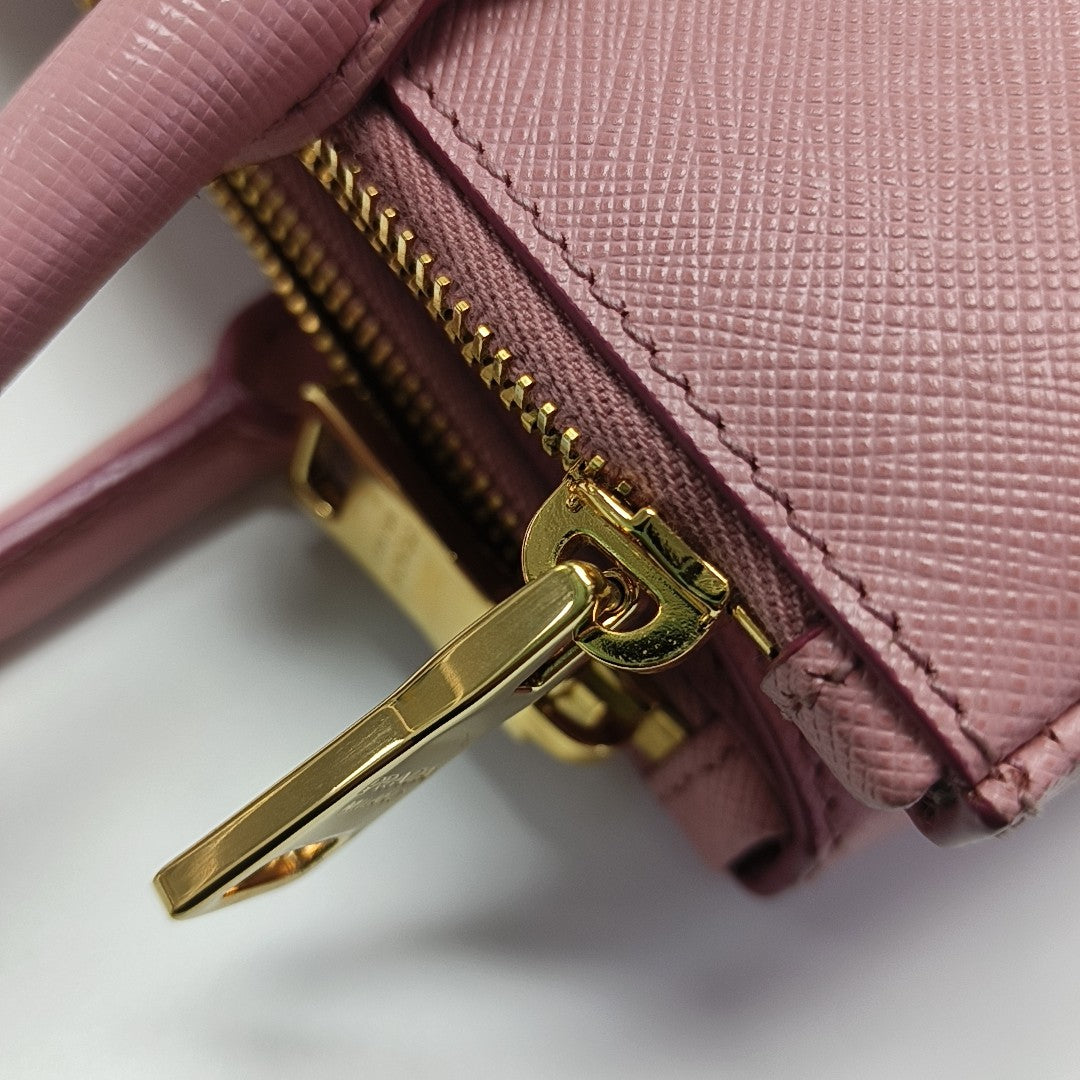 Galleria Medium Calfskin Red