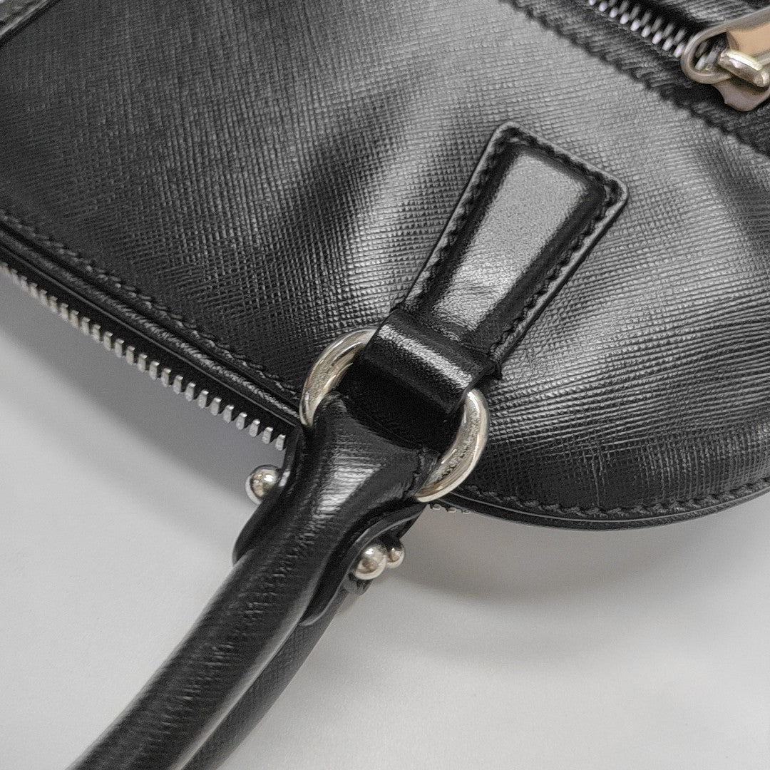 Darina Calfskin Black