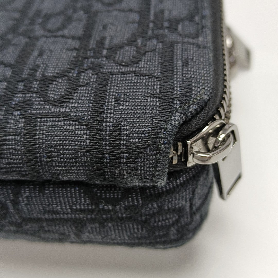 Oblique Canvas Crossbody Bag Black