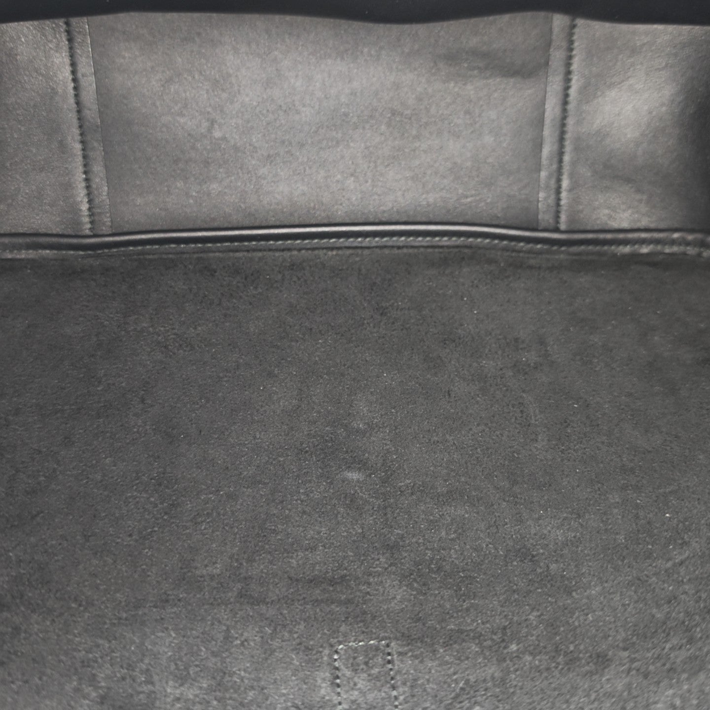 LE 5 À 7 Calfskin Black