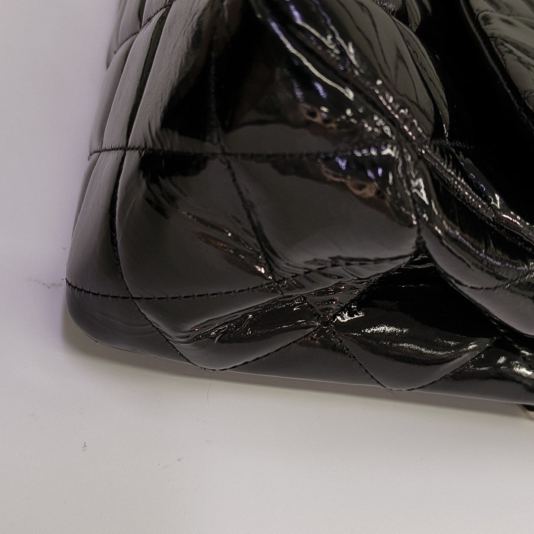 CLASSIC FLAP Jumbo Quilted Patent Leather Black