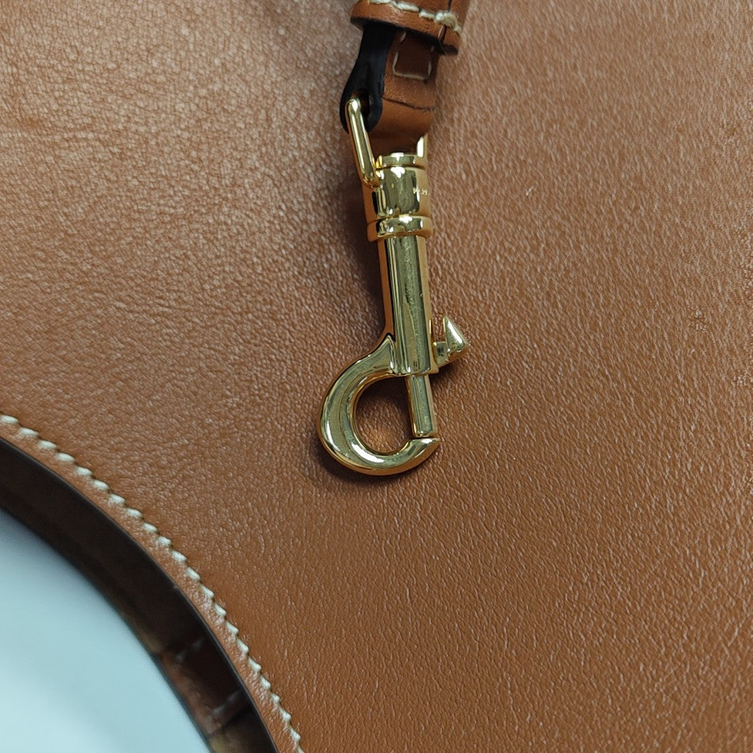 HOBO Small Calfskin Brown