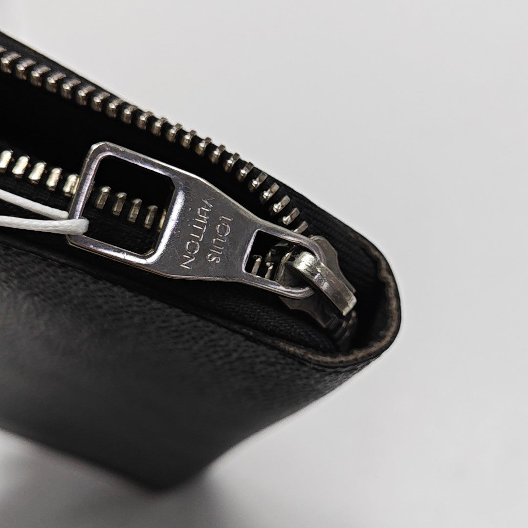 ZIPPY Damier Graphite Coated Canvas Gray Wallet