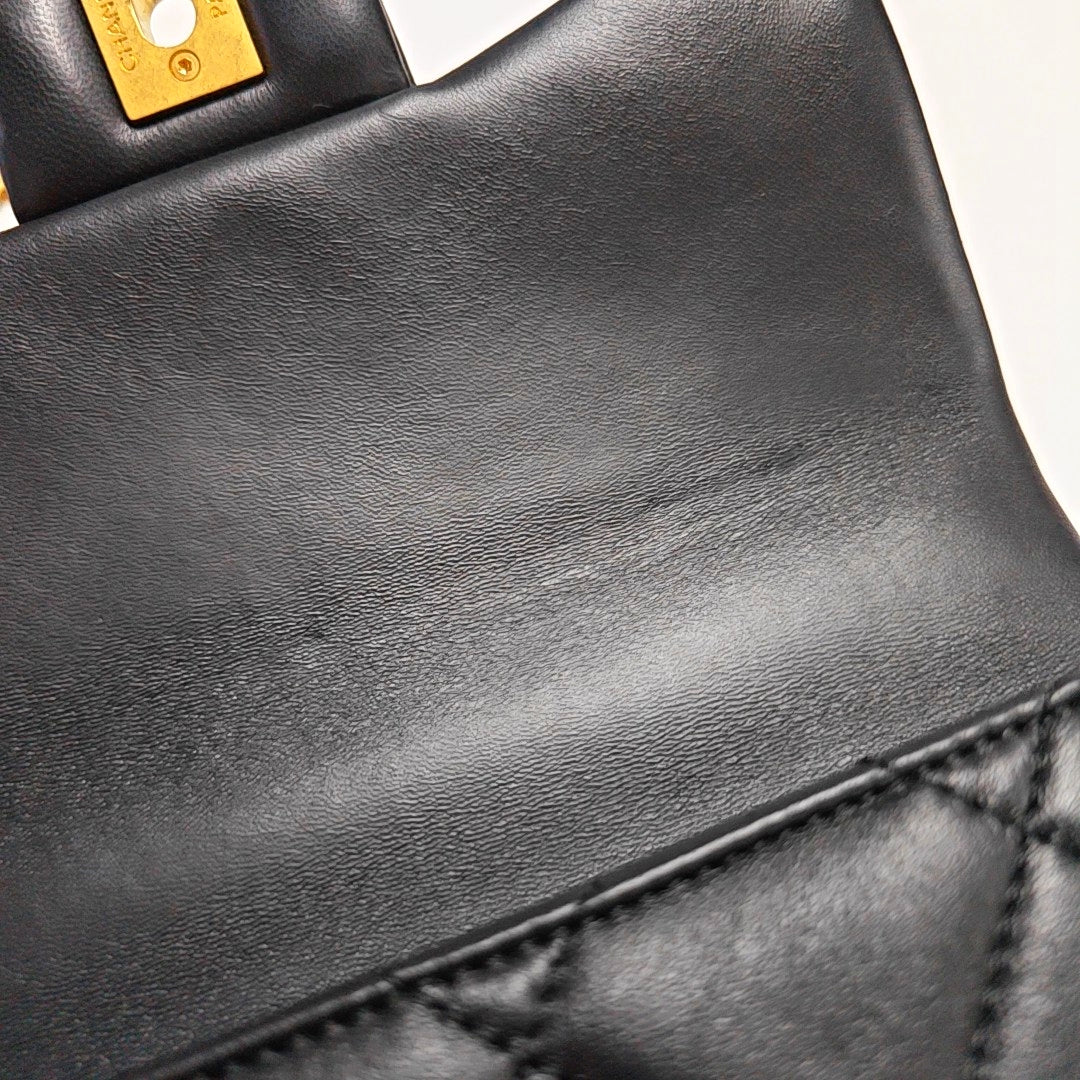 CLASSIC FLAP Small Quilted Lambskin Black