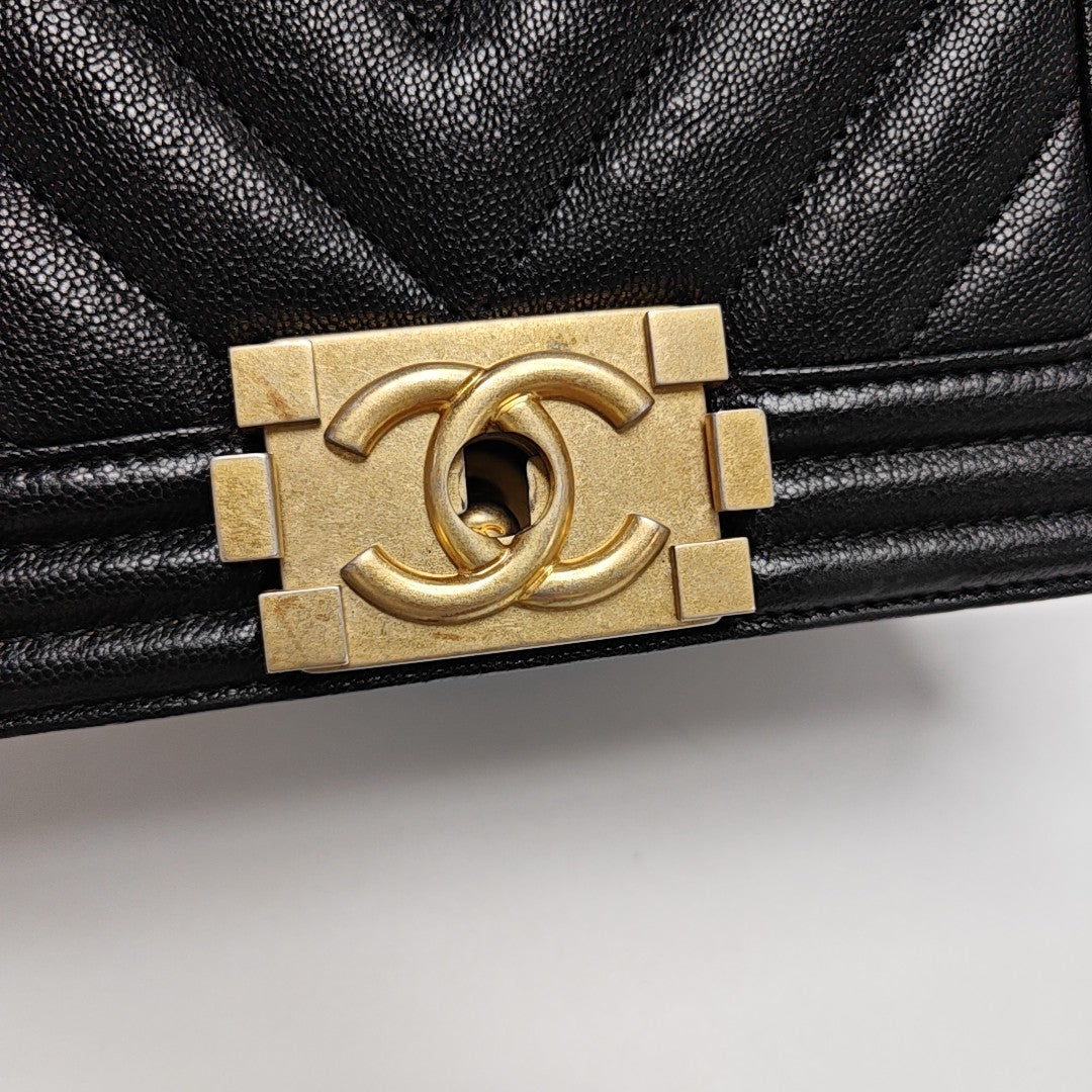 Leboy Small Chevron Grained Calfskin Black